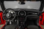 MINI Mini 1.5 Cooper Chili JCW Pack LED 17" (bj 2017), Auto's, Mini, 12 maanden, 136 pk, Gebruikt, 4 stoelen