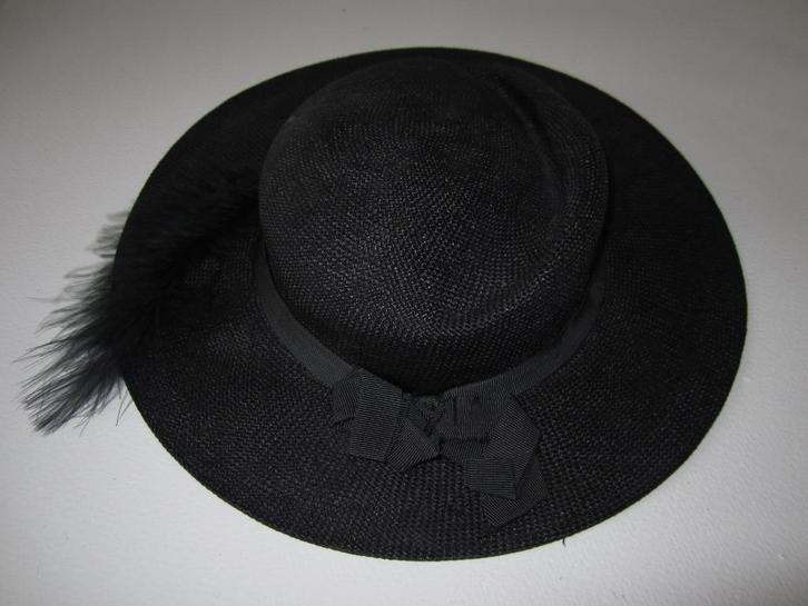 vintage hoed met veer, Kleding | Dames, Hoeden en Petten, Zo goed als nieuw, Hoed, 56 of 57 cm (M, 7 of 7⅛ inch), Ophalen of Verzenden