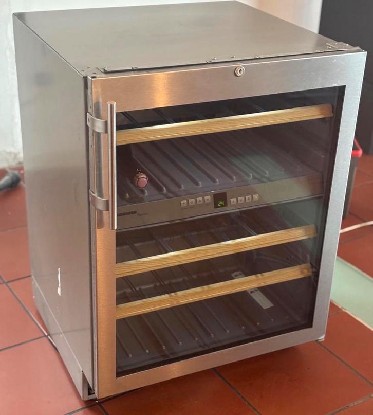 LIEBHERR vinidor WTUES1653 wijnklimaatkast  nette staat, Witgoed en Apparatuur, Koelkasten en IJskasten, Zo goed als nieuw, Zonder vriesvak