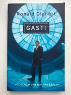 Gast - Ronald Giphart, Boeken, Biografieën, Sport, Ophalen of Verzenden, Zo goed als nieuw