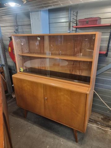Vintage buffetkast jitona Tsjechoslowakije 