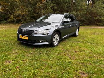 Skoda Superb 1.4 FSI 92KW Combi 2018 Grijs beschikbaar voor biedingen