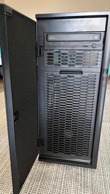 Asus PC met Samsung Monitor beschikbaar voor biedingen