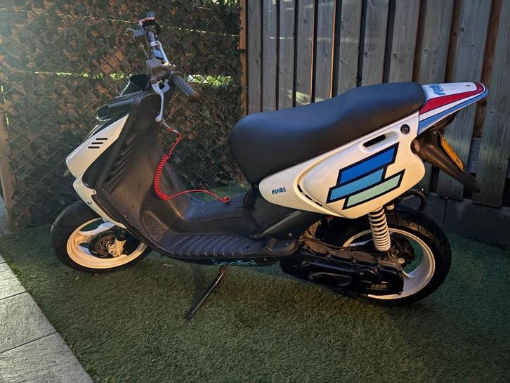 Beta ark polini evo 1, Fietsen en Brommers, Scooters | Overige merken, Zo goed als nieuw, Maximaal 45 km/u, Benzine, Ophalen