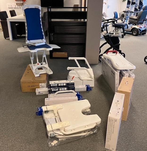 Diverse nieuwe hulp middelen., Diversen, Verpleegmiddelen, Nieuw, Ophalen