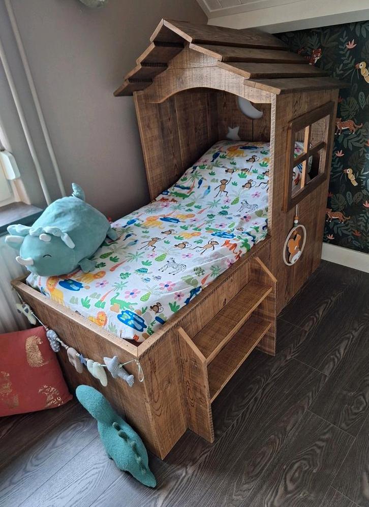Handgemaakt peuterbed ZGAN, Kinderen en Baby's, Kinderkamer | Bedden, Zo goed als nieuw, 140 tot 160 cm, 70 tot 85 cm, Lattenbodem