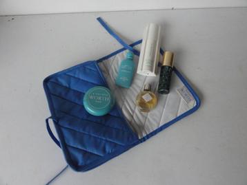 origineel Worth Je Reviens toilettasje met PARFUM spray, ... beschikbaar voor biedingen