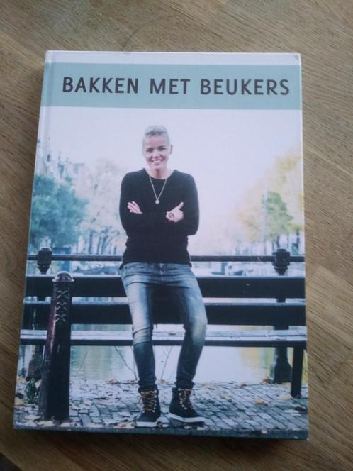 BAKKEN MET BEUKERS, LOT BEUKERS., Boeken, Gezondheid, Dieet en Voeding, Gelezen, Dieet en Voeding, Ophalen of Verzenden