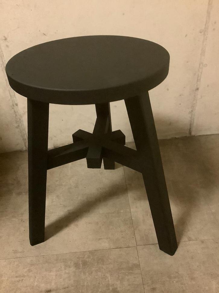 Krukje matzwart vintage melkkrukje 22.50€, Huis en Inrichting, Krukjes, Zo goed als nieuw, Hout, Ophalen of Verzenden