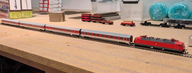 5 delige Fleischmann set met stuurstand wagon, Hobby en Vrije tijd, Modeltreinen | N-Spoor, Zo goed als nieuw, Locomotief, Gelijkstroom