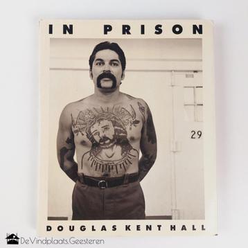 In Prison – bijzonder fotoboek - portretten gevangenen beschikbaar voor biedingen