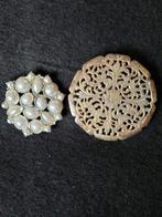 2 stuks mooie brosche's..de grootste is 5cm doorsnee ., Ophalen of Verzenden, Zo goed als nieuw, Overige materialen