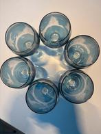 6 gegraveerde wijnglazen licht blauw, Verzamelen, Glas en Borrelglaasjes, Ophalen, Zo goed als nieuw, Overige typen