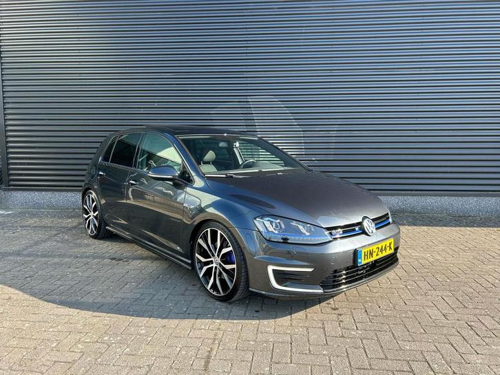 Volkswagen Golf 1.4 TSI Phev 204pk 5D DSG 2015 Zwart, Auto's, Volkswagen, Particulier, Golf, Achteruitrijcamera, Adaptive Cruise Control