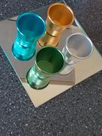 Vier vintage alliminium  borrel glaasjes in etui!, Verzamelen, Retro, Ophalen of Verzenden, Huis en Inrichting