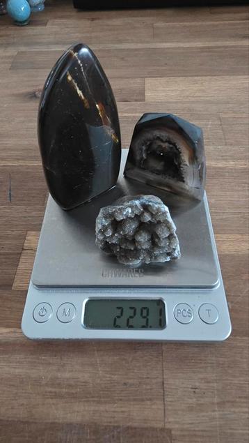 Bruin setje met Agaat & Calcedoon . Prachtige Mineralen beschikbaar voor biedingen