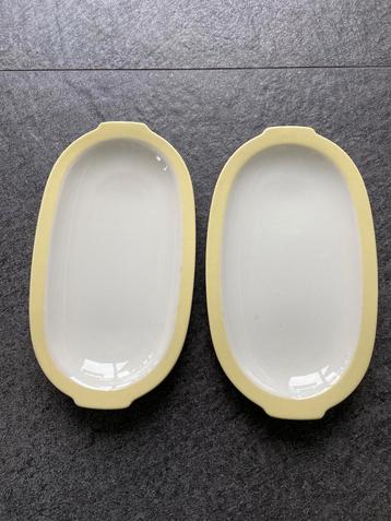 2 belegschaaltjes Petrus Regout geel pastel aardewerk beschikbaar voor biedingen
