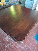 Grote salontafel met details aan onderstel., Ophalen