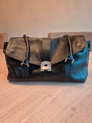 Prada leren Handtas - Zwart beschikbaar voor biedingen