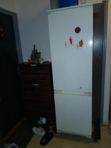 Gratis inbouw koelkast - Weg wegens nieuwe keuken.
