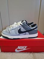Nike Dunk Low SE grey maat 40,5, Ophalen of Verzenden, Zo goed als nieuw, Overige kleuren