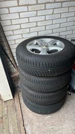 4 stuks Hyndai Tucson velgen met winterbanden en TPMS, Ophalen, Zo goed als nieuw