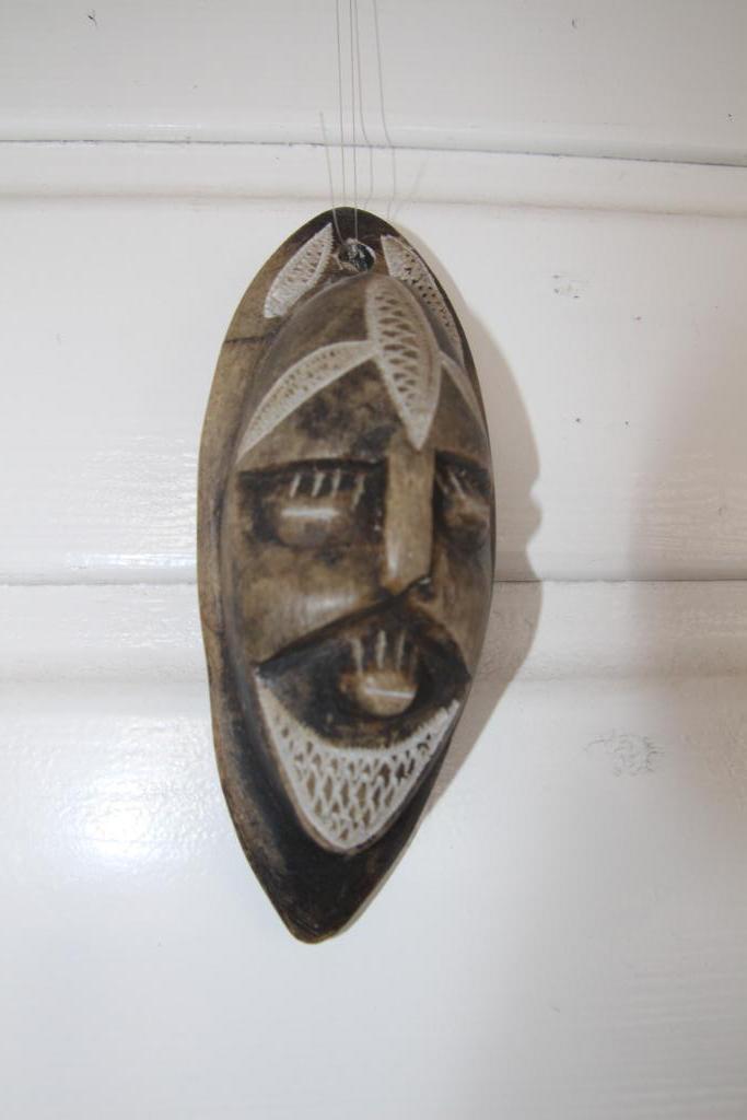 7 Houten maskers Afrika 1 zeepsteen, Antiek en Kunst, Kunst | Niet-Westerse kunst, Ophalen of Verzenden