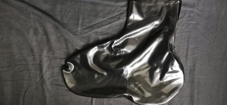 Latex Vacuum Masker S/M - breathplay, Hobby en Vrije tijd, Overige Hobby en Vrije tijd, Nieuw, Ophalen of Verzenden