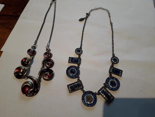 2 VINTAGE DESIGN COLLIERS o.a : met EMAILLE in PERFECTE ST, Sieraden, Tassen en Uiterlijk, Kettingen, Zo goed als nieuw, Ophalen of Verzenden