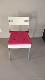 Stoel met roze kussen, Ophalen, Gebruikt, Overige kleuren, Eén