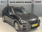 BMW X1 sDrive18i (136 pk) M-Sport automaat - panorama / schu, Leder en Stof, Zwart, Bedrijf, 3 cilinders