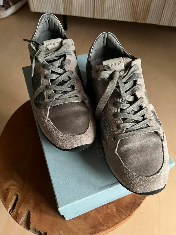 Bijna als NW PHILIPPE MODEL sneakers grijs mt39, Kleding | Dames, Schoenen, Zo goed als nieuw, Sneakers of Gympen, Grijs, Ophalen of Verzenden