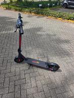 Officiele Redbull Racing step NIEUW IN DOOS, Ophalen, Gebruikt, Elektrische step (E-scooter), Red Bull Racing