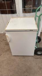 Heel oude koelkast werk nog !, Witgoed en Apparatuur, Vriezers en Diepvrieskisten, Ophalen, Gebruikt, Minder dan 60 cm