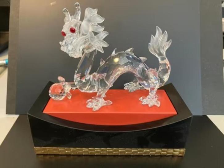 Swarovski de Draak, Verzamelen, Swarovski, Zo goed als nieuw, Figuurtje, Ophalen of Verzenden