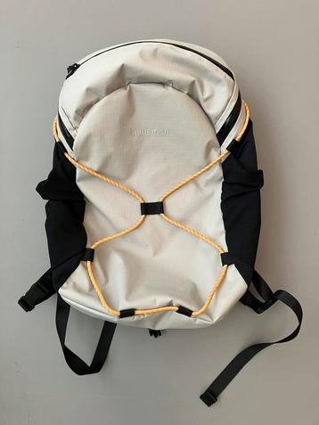 Lululemon ripstop paracord backpack rugzak beschikbaar voor biedingen