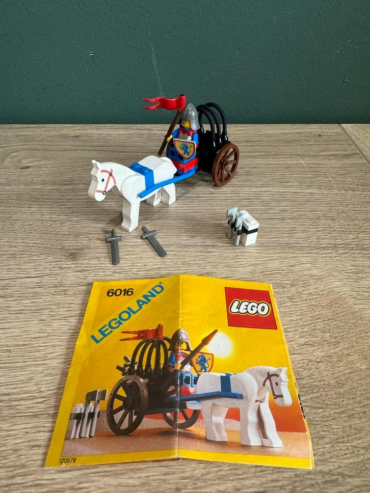 Lego Legoland 6016 Knights' Arsenal, Kinderen en Baby's, Speelgoed | Duplo en Lego, Zo goed als nieuw, Lego, Complete set, Ophalen of Verzenden