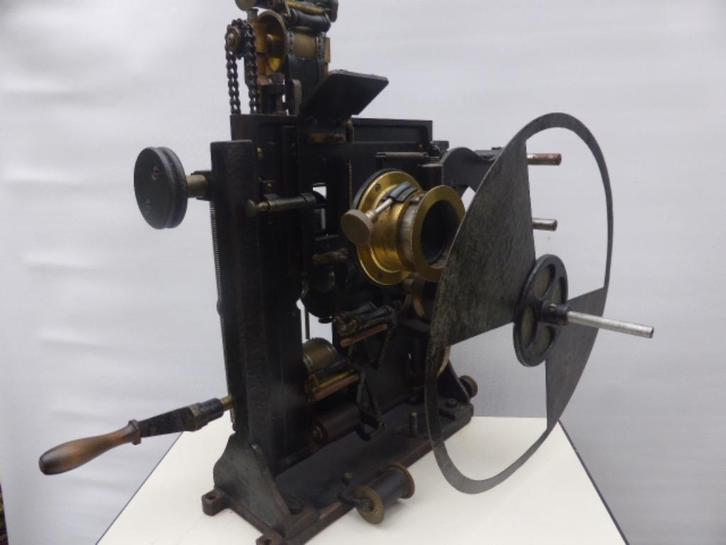Uniek 35mm Loopwerk Bauer Bioscoop Filmprojector c.a. 1910, Verzamelen, Fotografica en Filmapparatuur, Projector, Voor 1940, Ophalen