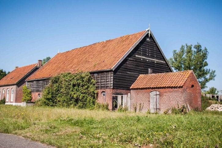 GEZOCHT STALLING OPSLAG BEDRIJFS RUIMTE!, Dieren en Toebehoren, Stalling en Weidegang
