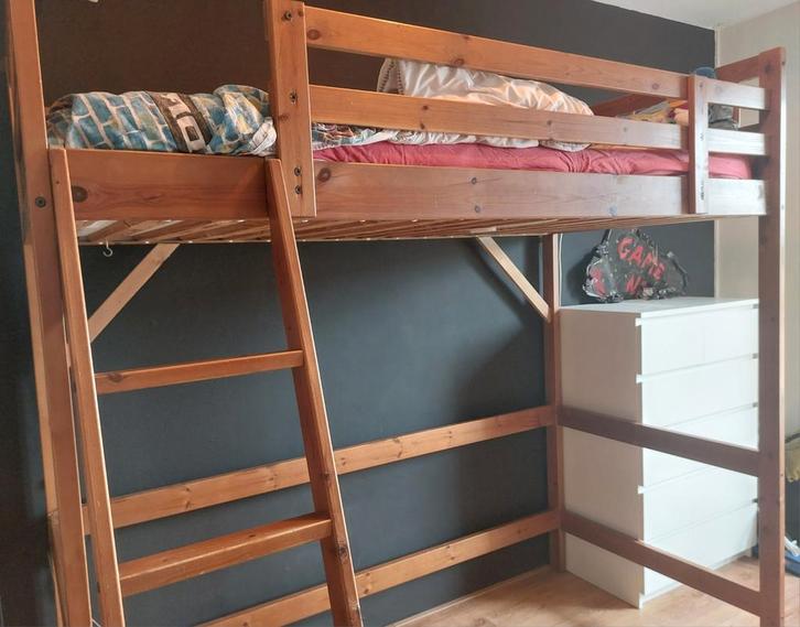 Hoogslaper in goede staat, Kinderen en Baby's, Kinderkamer | Bedden, Zo goed als nieuw, 180 cm of meer, 70 tot 85 cm, Hoogslaper of Stapelbed