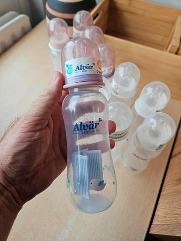 Baby flesjes nieuw Alvär 11 stuks beschikbaar voor biedingen