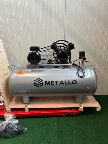 Nieuwe Metallo 200L compressor,8 bar beschikbaar voor biedingen