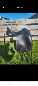 dressuurzadel prestige 17 inch 34 wijd, Dieren en Toebehoren, Paarden en Pony's | Zadels, Ophalen, Zo goed als nieuw, Dressuur
