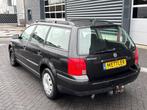 Volkswagen Passat Variant 1.8-5V Comfortline, airco, cruise, Auto's, Volkswagen, Gebruikt, 4 cilinders, Zwart, 1781 cc