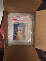 Pikachu Grey Felt Hat PSA 10 - Van Gogh Promo, Hobby en Vrije tijd, Verzamelkaartspellen | Pokémon, Ophalen of Verzenden, Nieuw