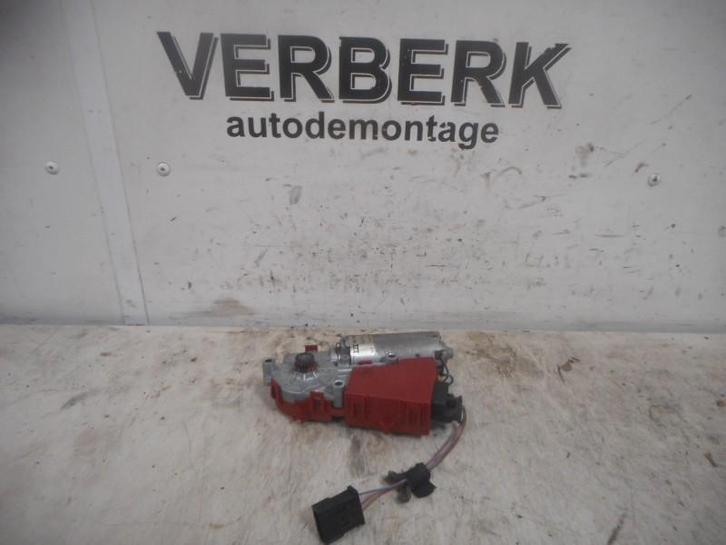 Schuifdak Motor Audi A3 (8L1) (1996-09/2003-05), Auto-onderdelen, Carrosserie en Plaatwerk, Audi, Gebruikt