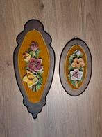 Oude vintage lijsten met porseleinen bloemen, Ophalen of Verzenden