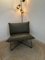 Lederen fauteuil met metalen frame, Ophalen, Minder dan 75 cm, Leer, Zo goed als nieuw