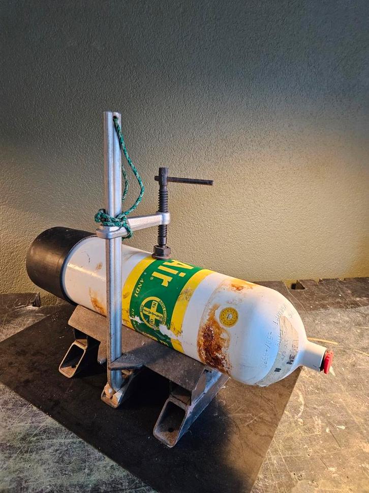 Duikfles kraan demontage klem, Watersport en Boten, Duiken, Gebruikt, Duikfles, Ophalen