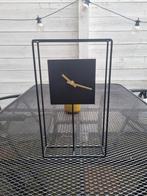 Leuke design klok, Ophalen of Verzenden, Zo goed als nieuw